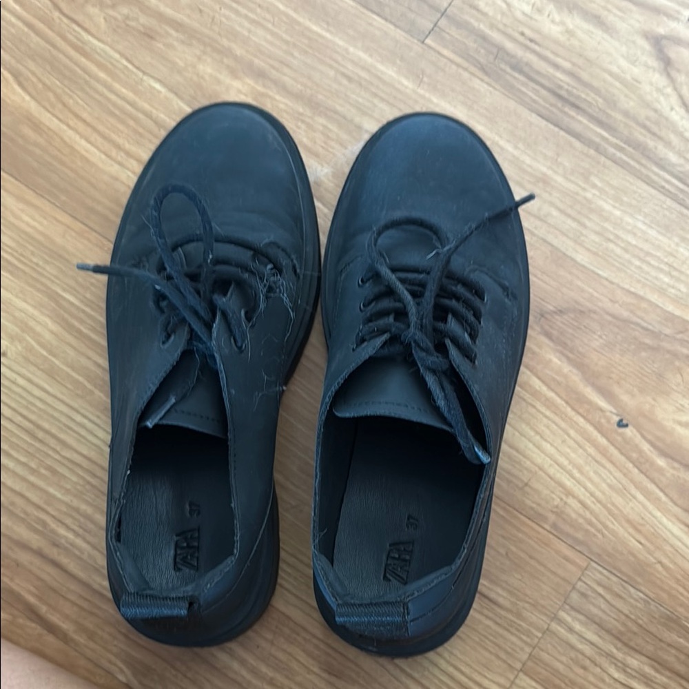 Zara Black Oxfords Sleek Minimalist Design